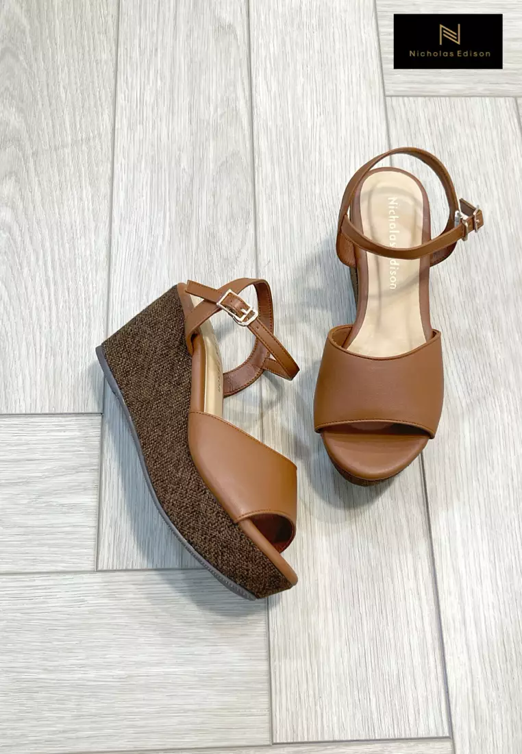 Wedge Zoey Brown