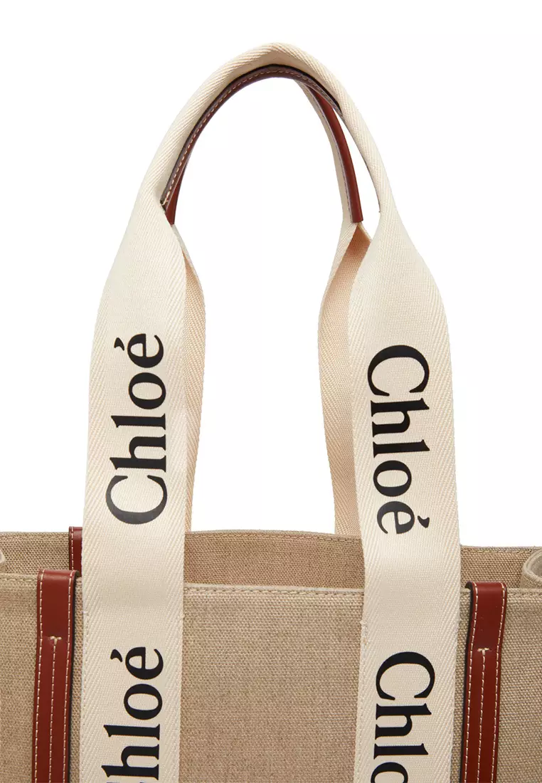 Woody Medium Tote Bag White Brown CHC22AS383I2690U
