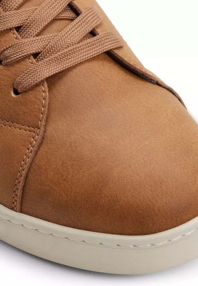 Janson Sneakers