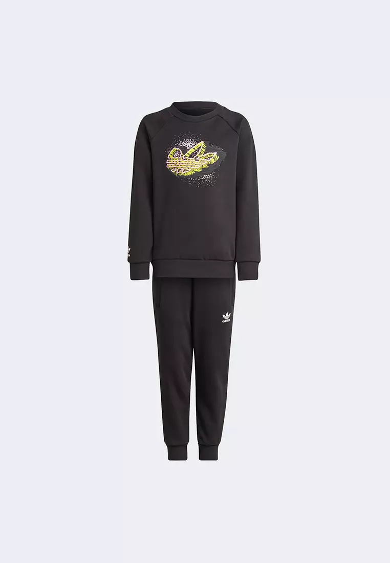 Adidas best sale graphic tracksuit