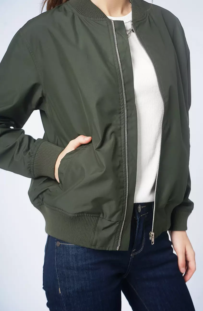 Jaket Wanita Alyssa Green