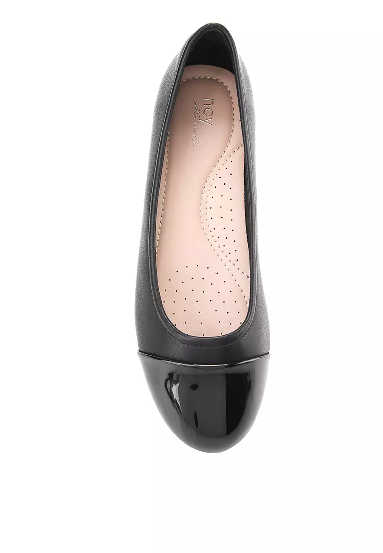 Carter J2475-1 Flat Shoes Black/Glossy