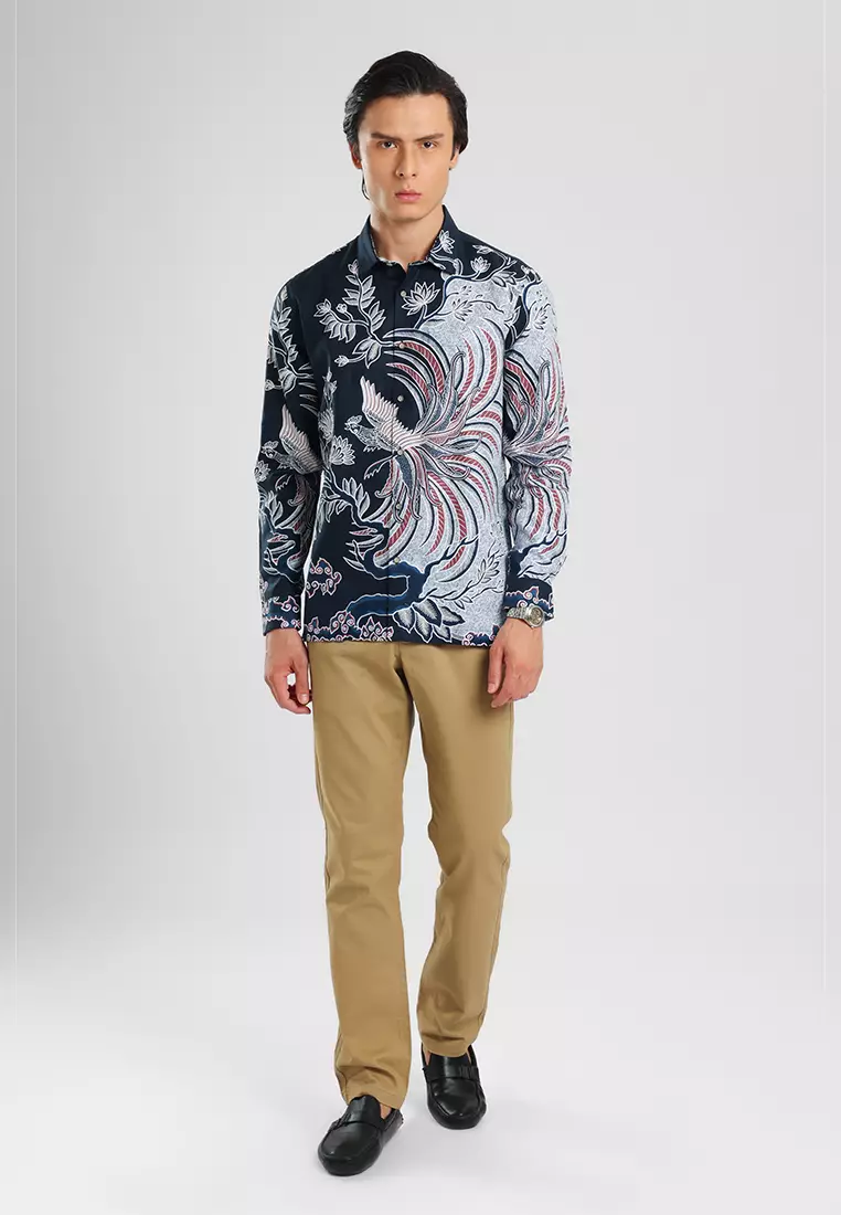 MANZONE - Kemeja Batik Lengan Panjang Pria Astagina Modern Fit - Navy Warna Navy