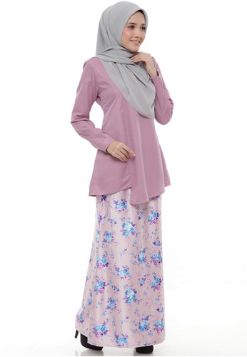 Buy Amanda Blouse & Skirt Set (Light Mauve) from Ms.Husna Apparel in Pink at Zalora