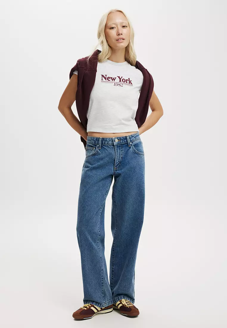 Low Rise Straight Jeans Asia Fit