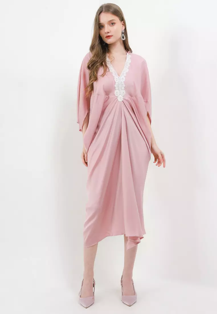 Beaded Lace Collar Silky Penguin Kaftan