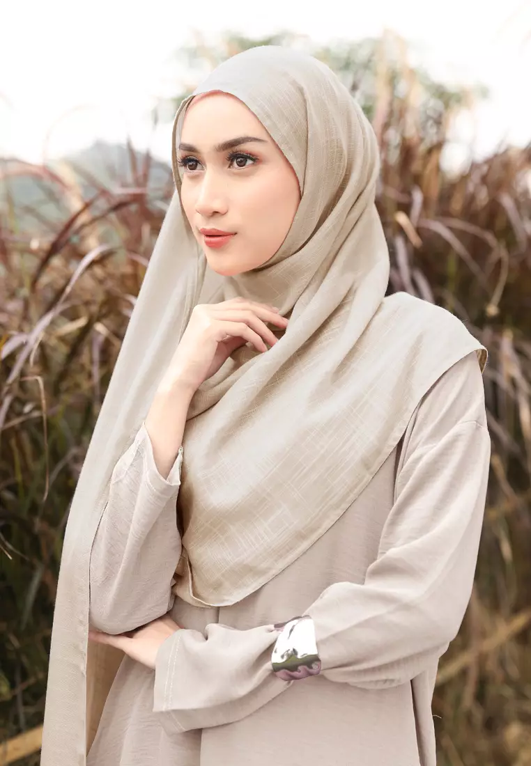 Cotton Bee - Nakeya Shawl | Hijab Pashmina | Viscose Linen - Beige Silk