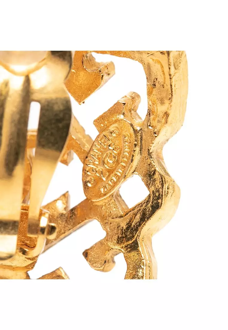 Pre-Loved Chanel Gold Plated Cc Square Clip On Earrings