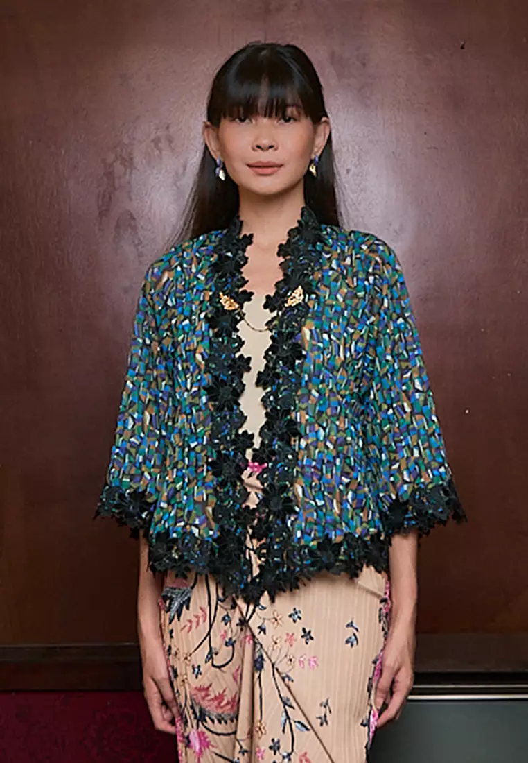 Buy MASLEA Kebaya Kesuma Top 2026 Online | ZALORA