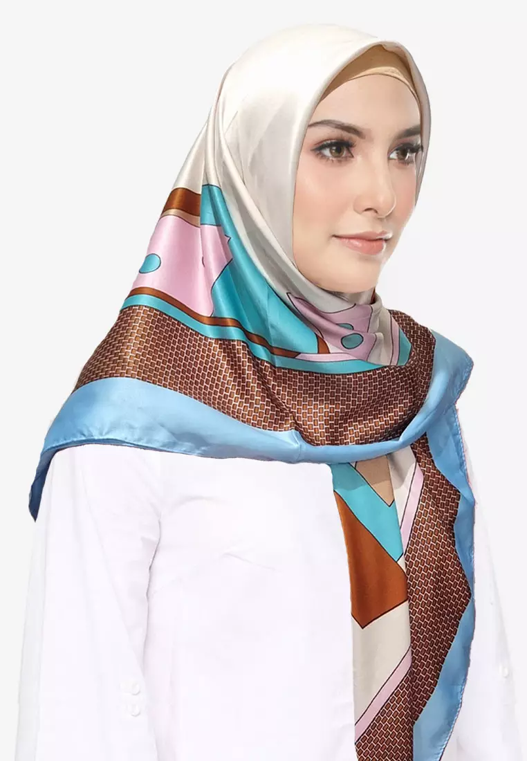 Zaira Hijab Segi Empat Kerudung Silky Satin Square Scarf Blue