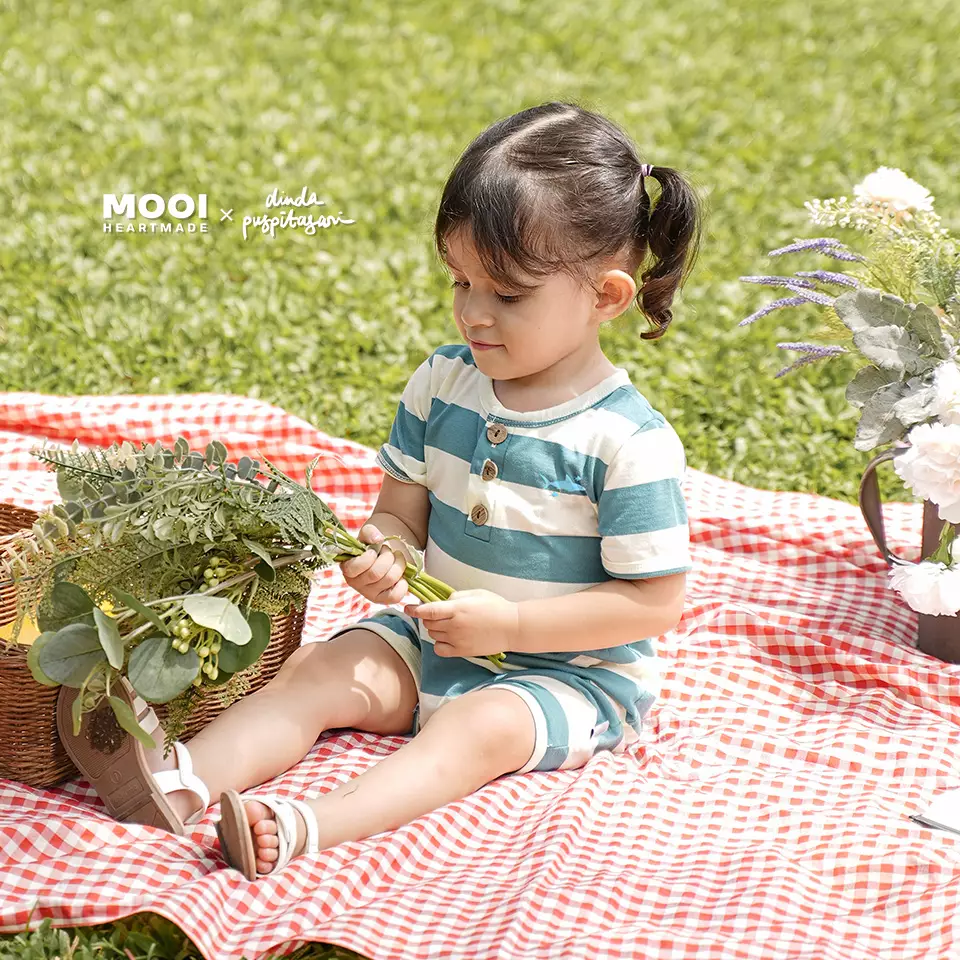 Mooi X Dinda Puspitasari Jumper Bayi Noel Striped Jumper - Yellow Brown