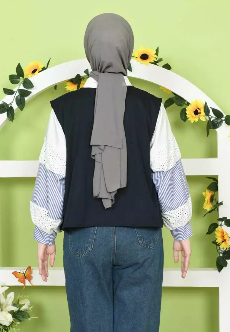 Lilu Vest Tops - Navy M18766 R56S2