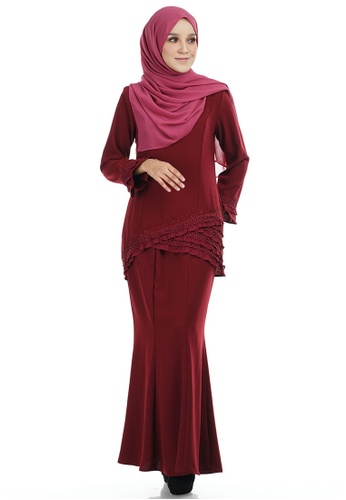 Hawa Kurung with Asymmetry Layered Pleated from Ashura in Red