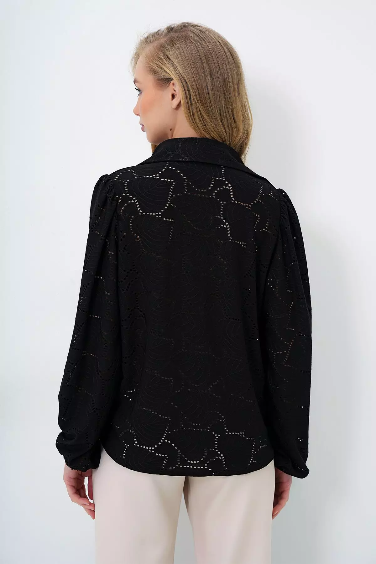 Long Sleeves Lace Shirt