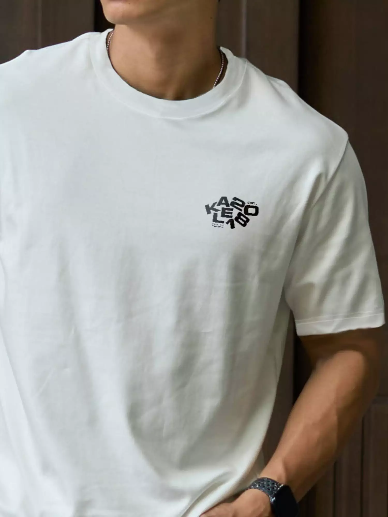 Kale Miles White / Kaos Boxy Fit / kaos heavy weight cotton / atasan kaos pria / baju kaos pria / kaos basic pria / kaos korea