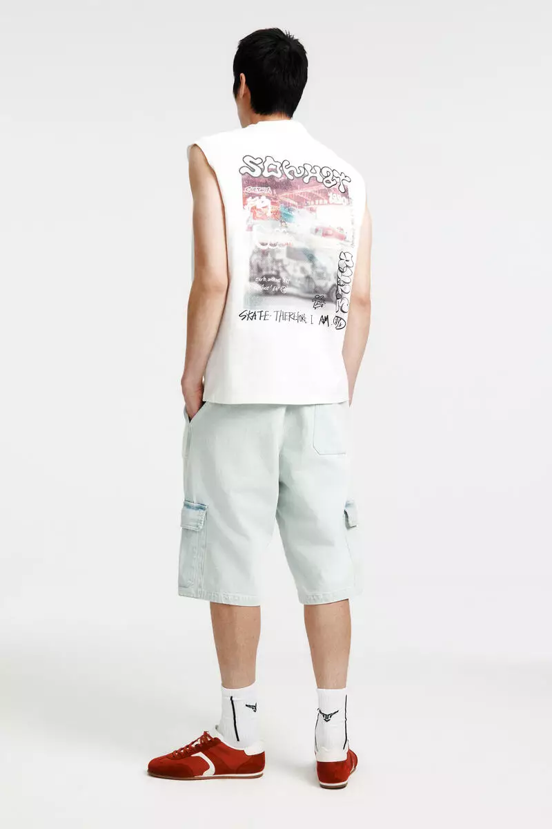 Loose Fit Cargo denim shorts