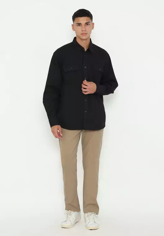 POLICE Kemeja Polos Cotton Kantong Dua Regular Fit Lengan Panjang Pria