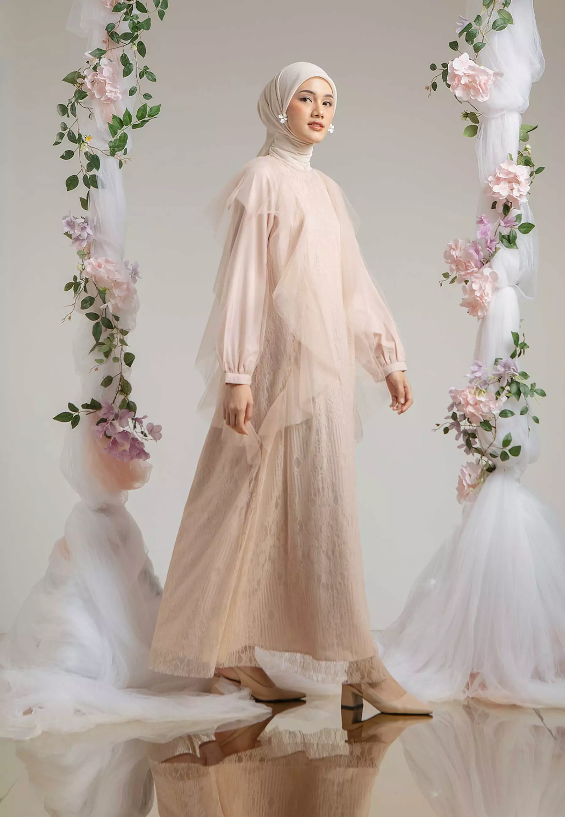 HijabChic Serena Cream Dress - Dress Lebaran Elegan Brukat Bunga Tulle Mewah Ruffle Furing Kondangan