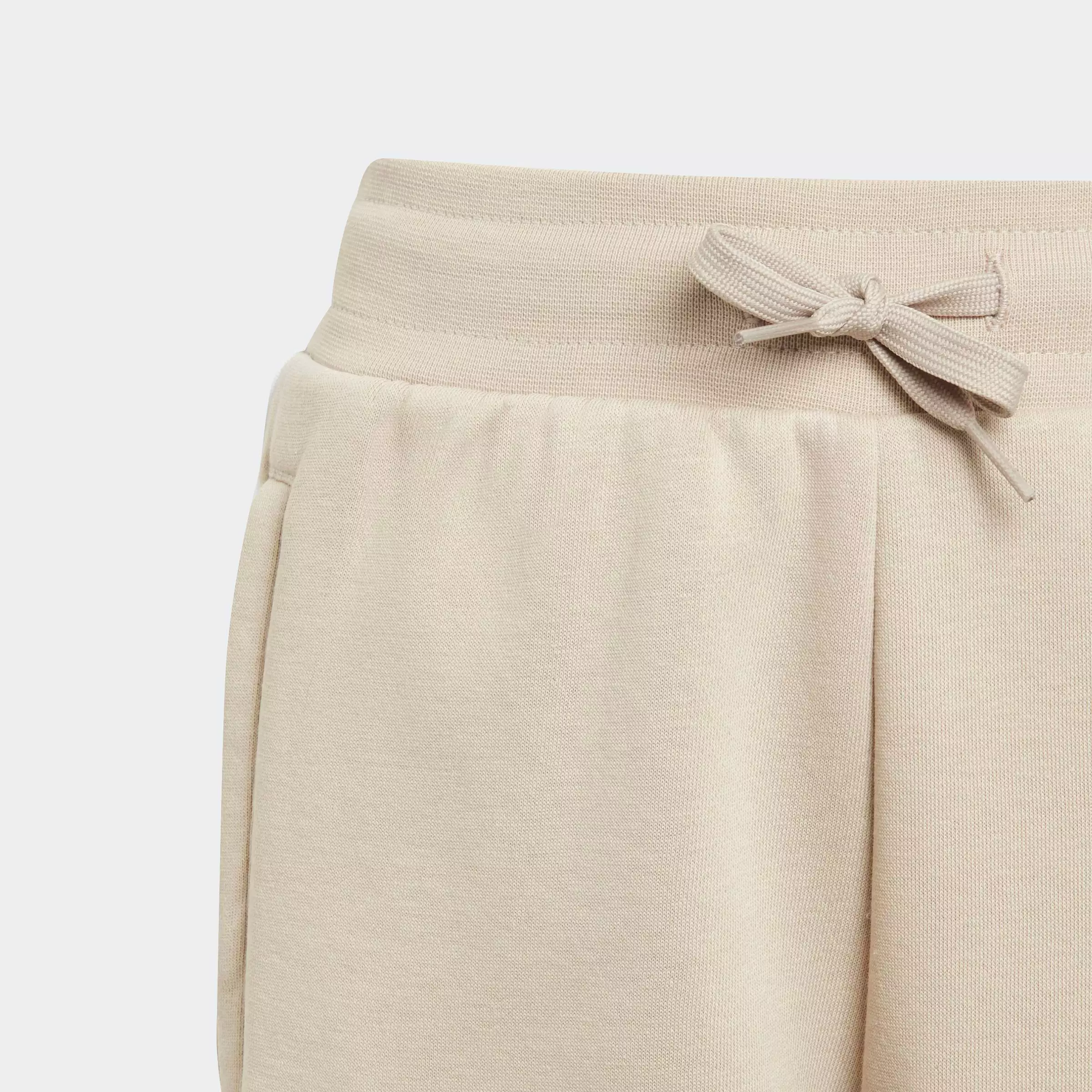 Lifestyle Adicolor Shorts Unisex Beige IJ5392