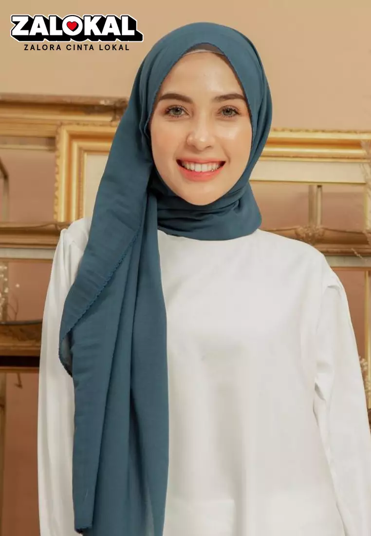 Embroidery Signature Shawl Denim