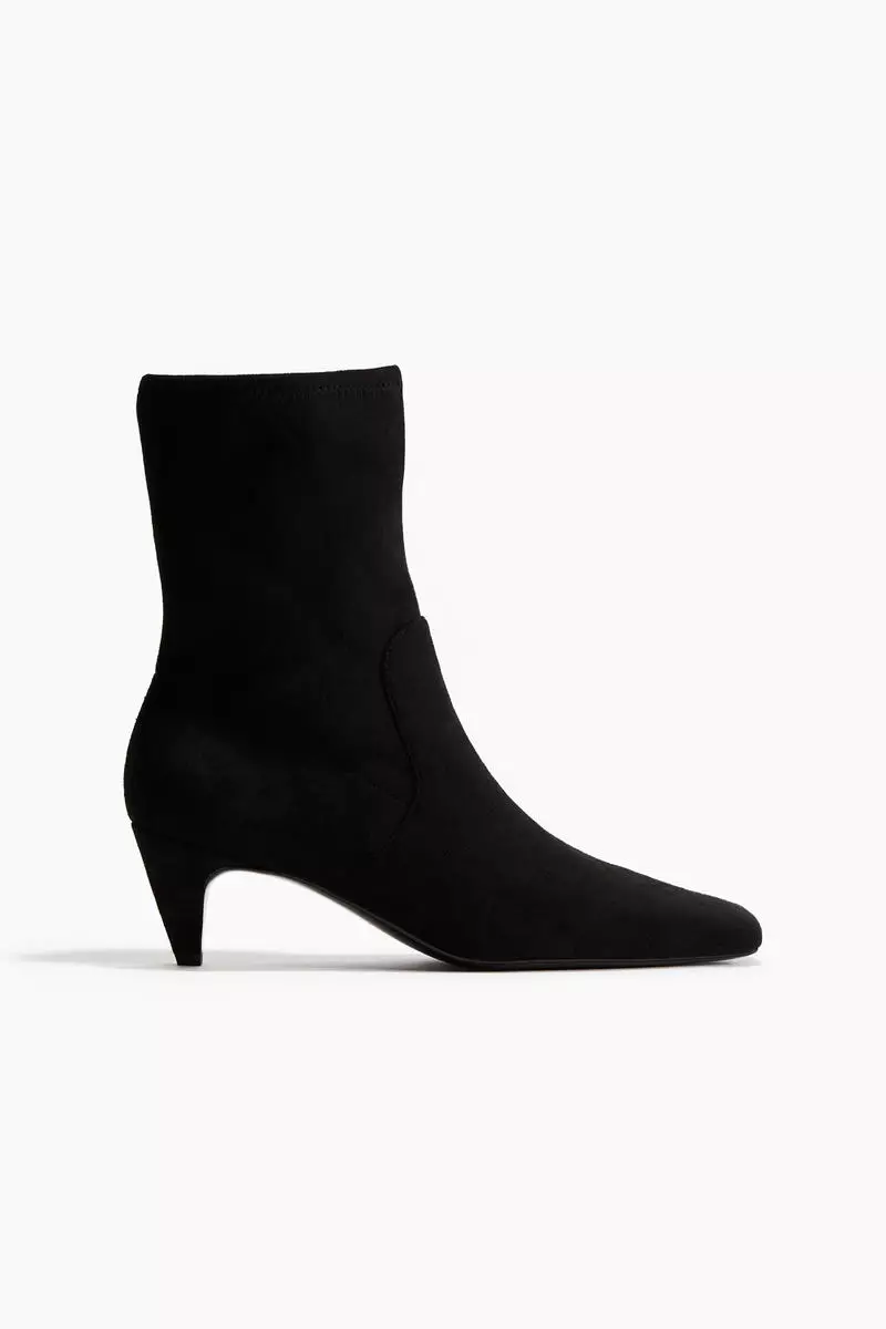 Discount on H&M  shoes - SKU: Napped sock boots