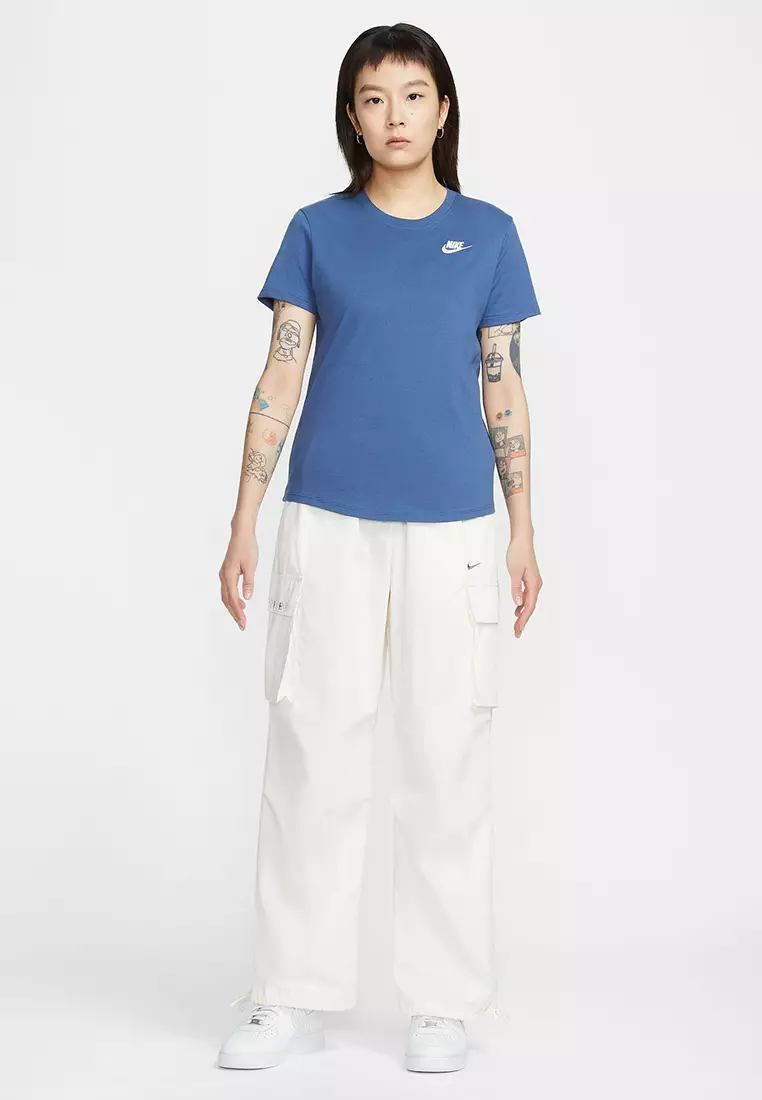 Sportswear Club Essentials Women's T-Shirt