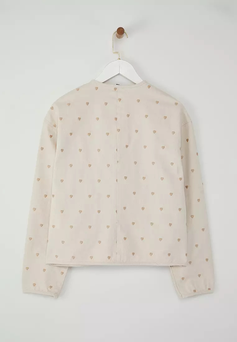 Ecru Heart Embroidered Pocket Detailed Denim Jacket TWOSS25CE00049