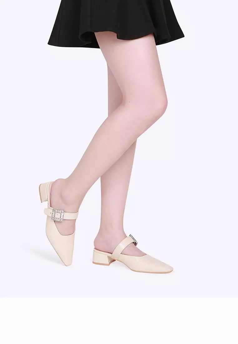 Jual Sepatu Wanita Louis Vuitton Model & Desain Terbaru - Harga Oktober  2023
