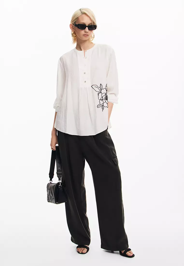 Desigual Woman Embroidered flower blouse.