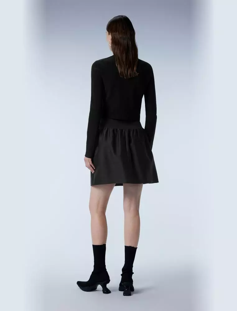 短款开襟针织衫