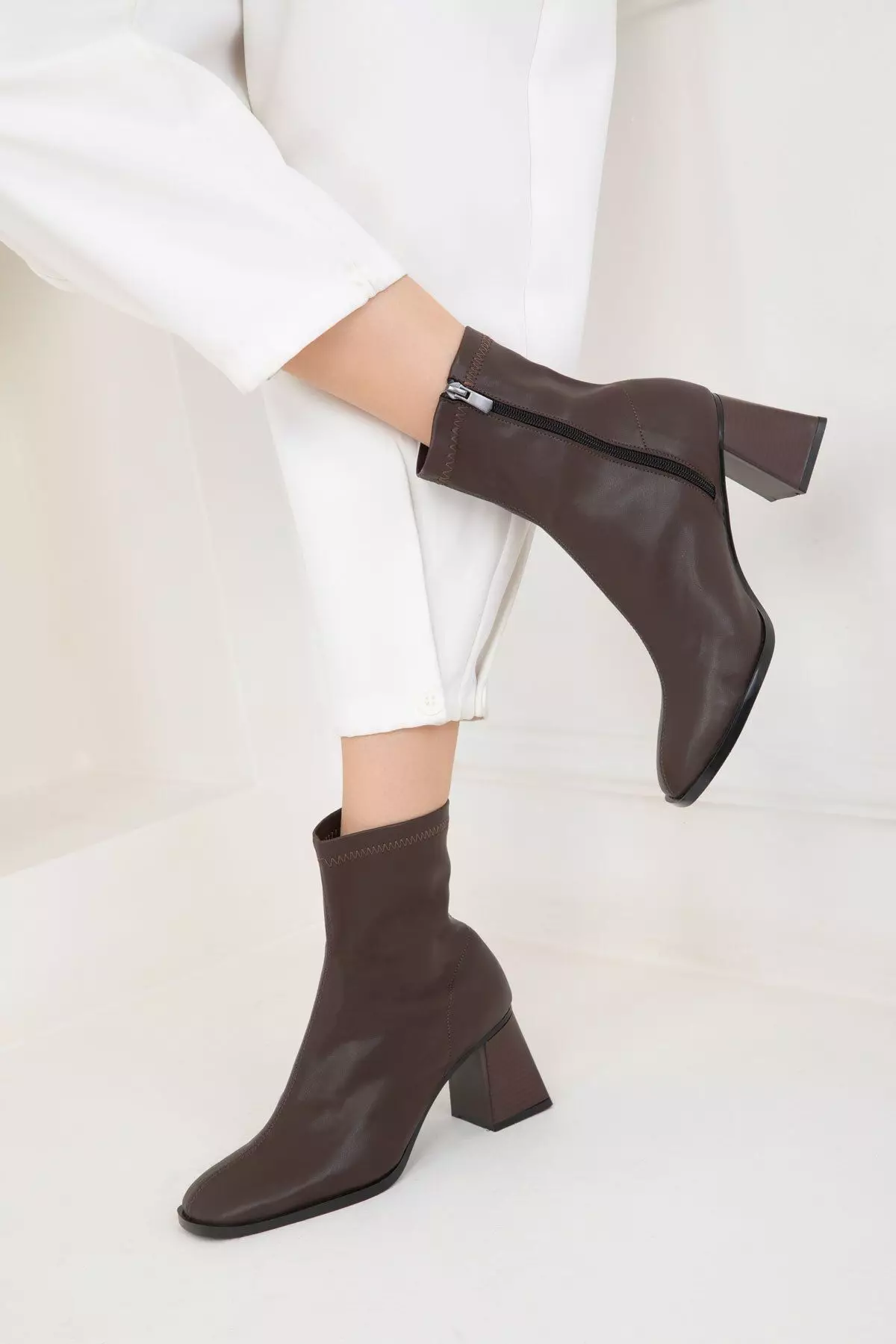 Discount on Soho  shoes - SKU: Tucked Chunk Heeled Boots