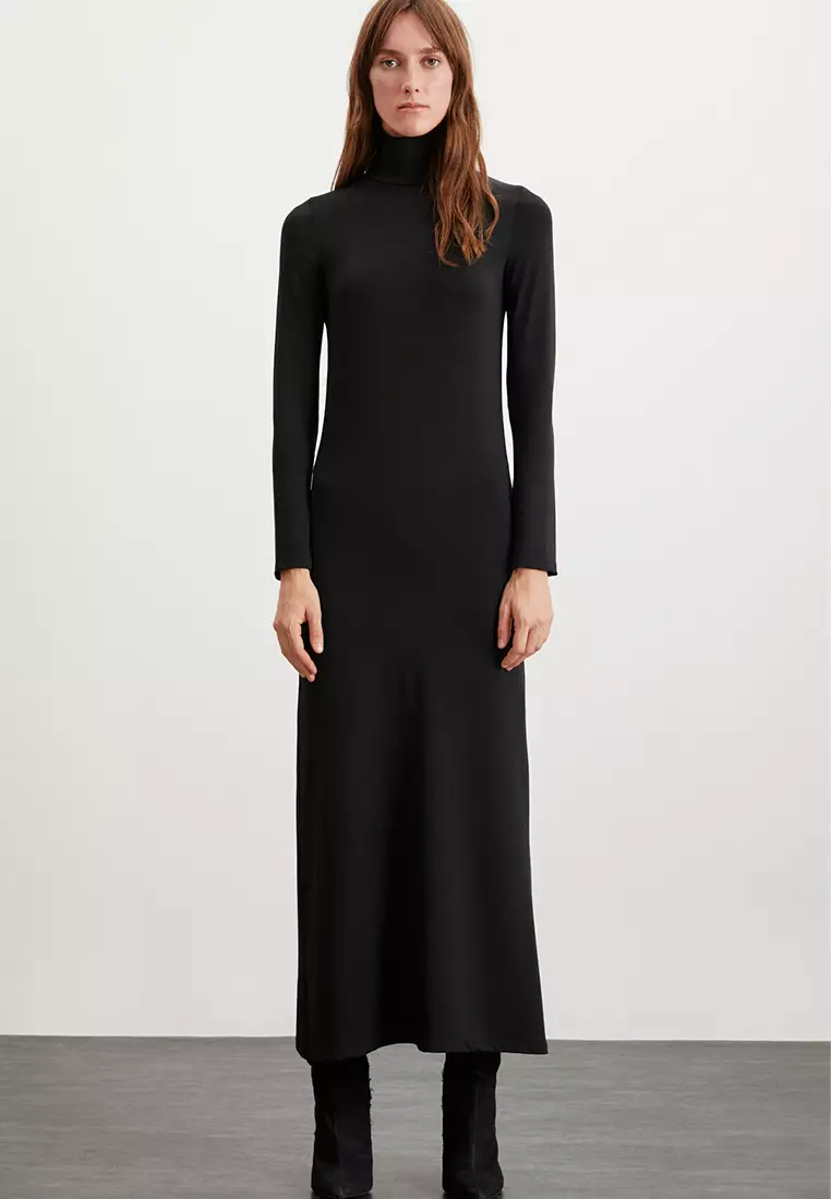 Sapphire Turtleneck Long Sleeve Slim Fit Dress