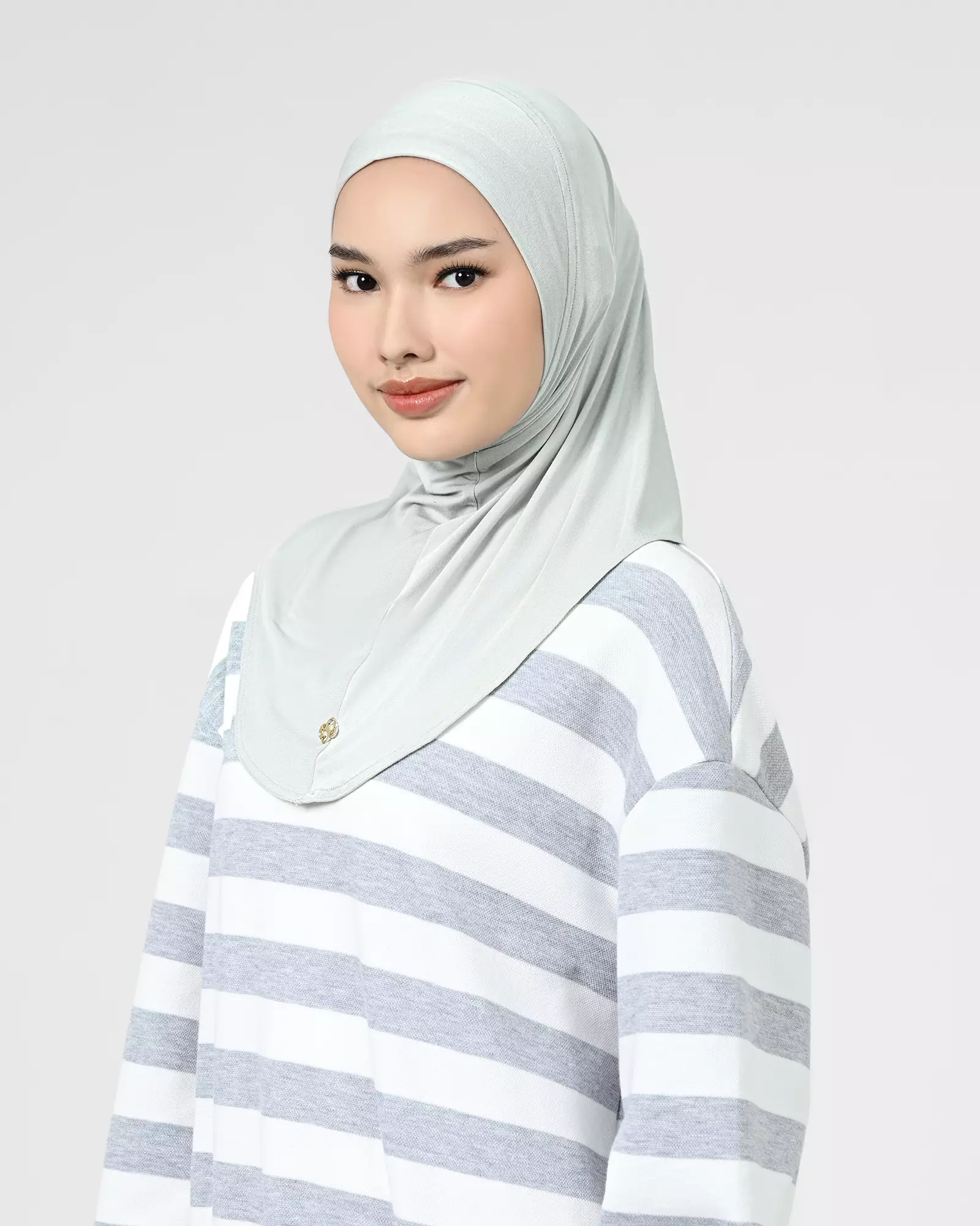 Geulis.id FAYRA BERGO SPORT - SILVER