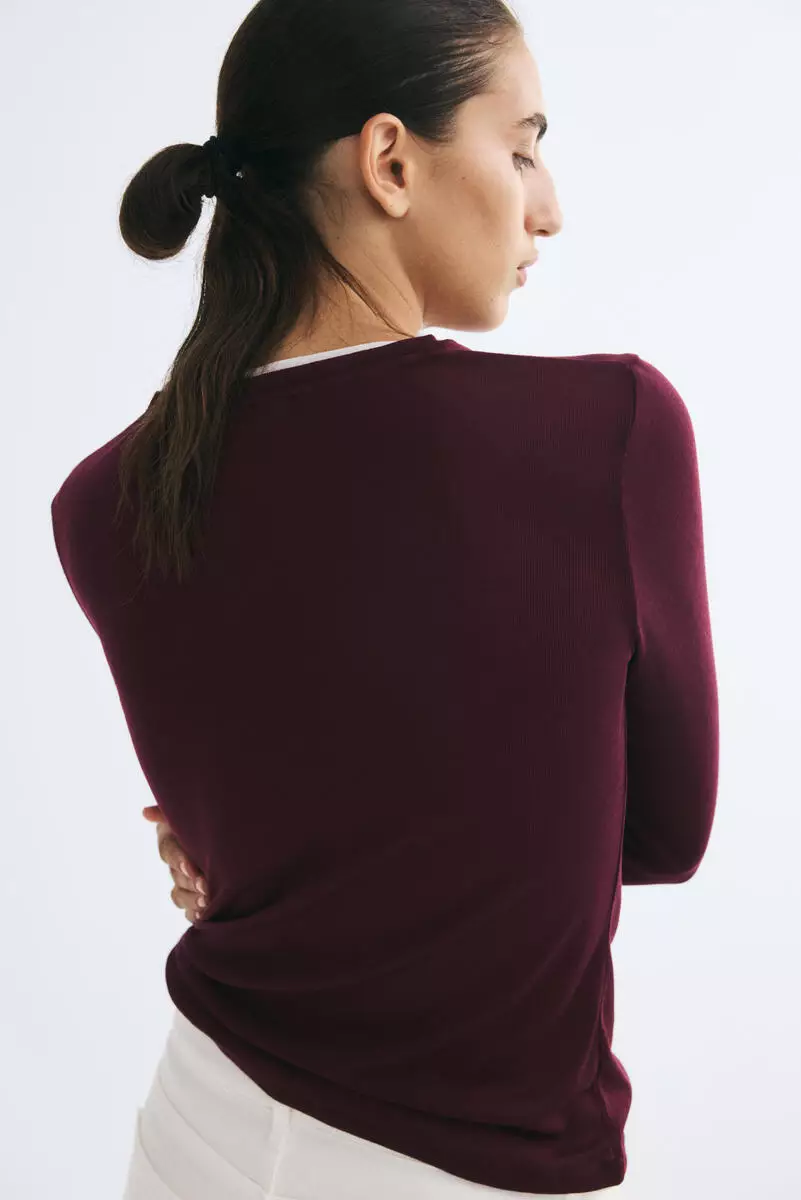 Layered-look top