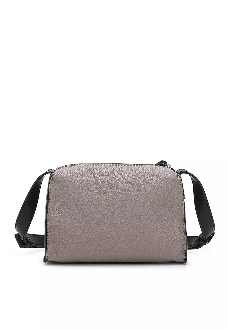 Women's Sling Bag / Crossbody Bag (Tas Selempang Wanita) - Cokelat
