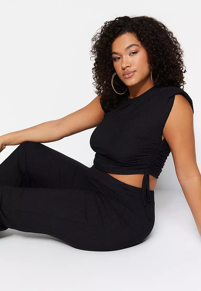 Plus Size Crop Knitted Top