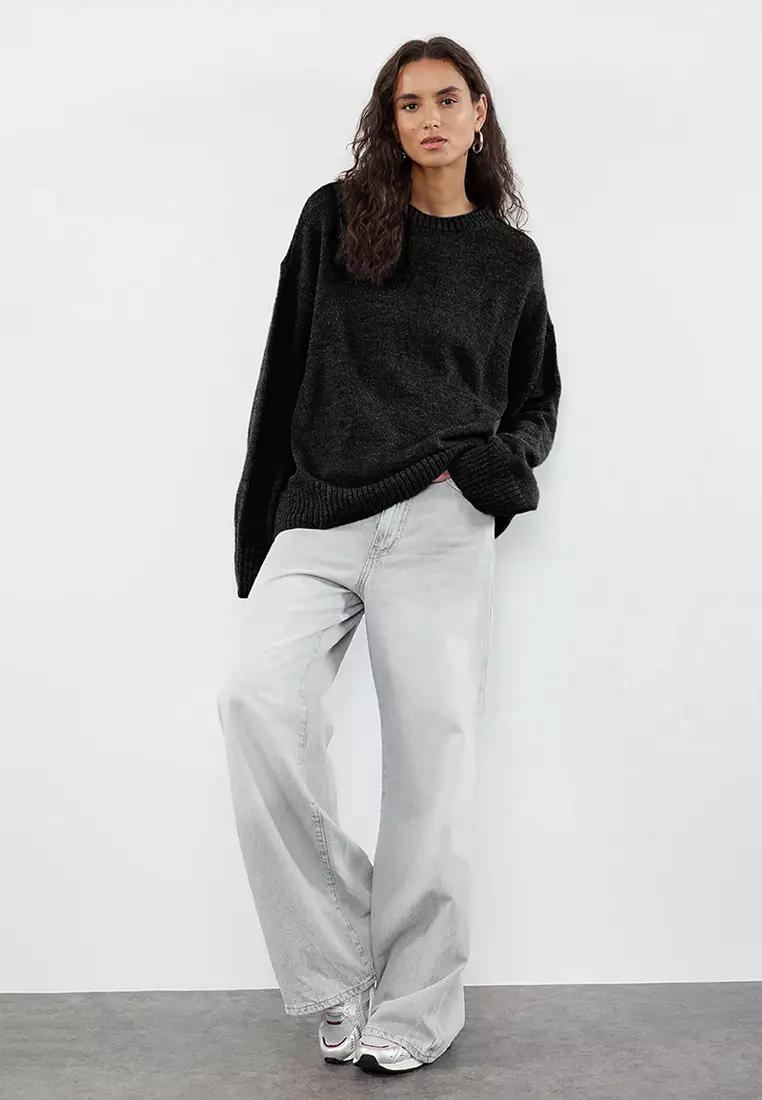 Black Wide Pattern Crew Neck Knitwear Sweater TWOAW25KZ00168