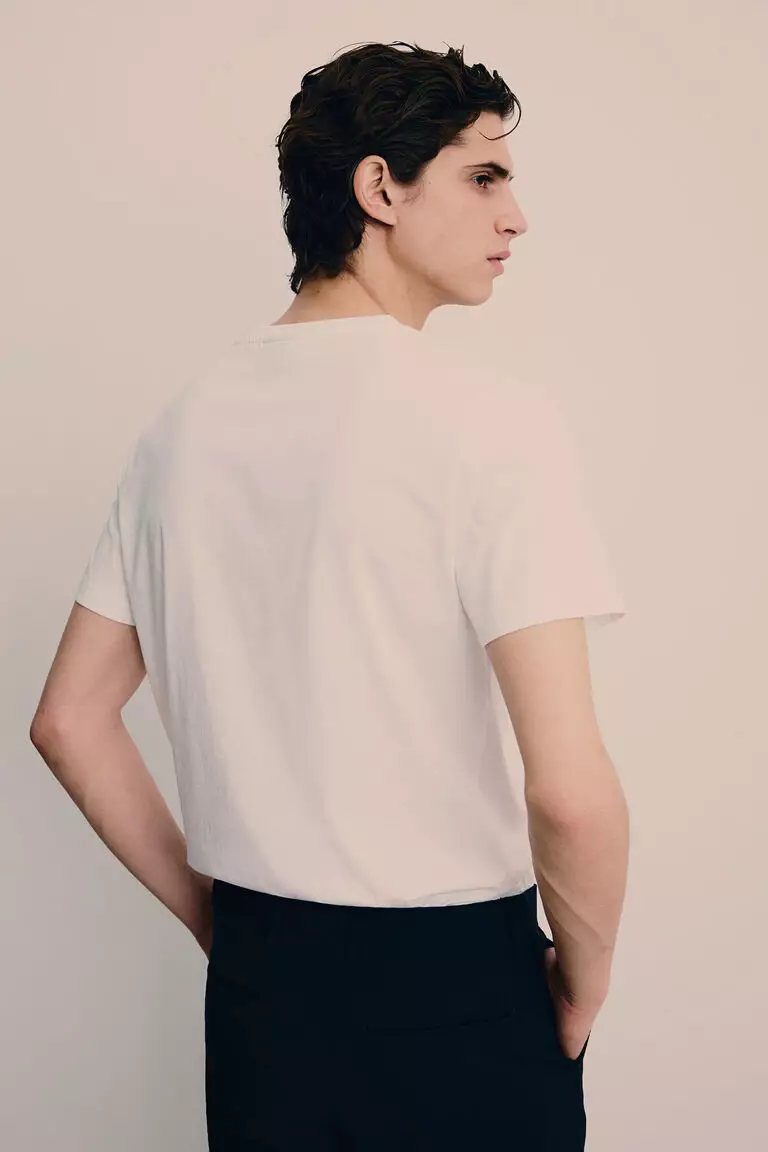 Muscle Fit V-neck T-shirt