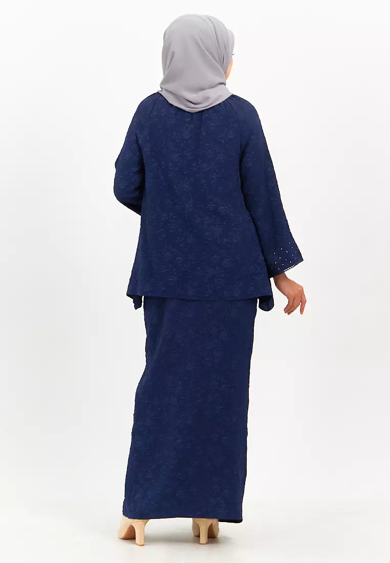 Gelak Tawa Kurung Modern