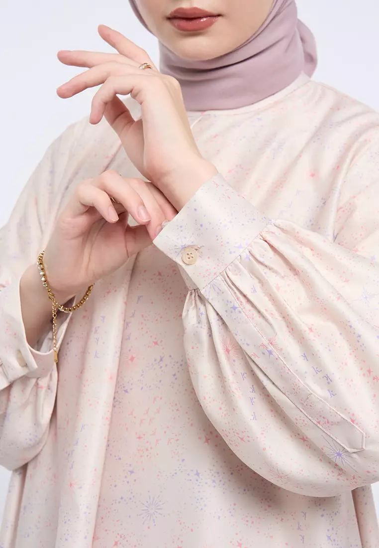 Kami Selin Asymmetric Top Macaroon