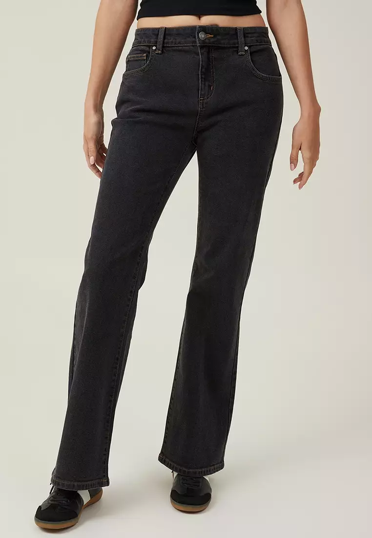 ESPRIT - High-rise 90s fit frayed hem jeans at our online shop