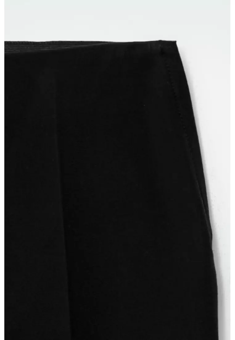 SLIM-LEG CROPPED TROUSERS