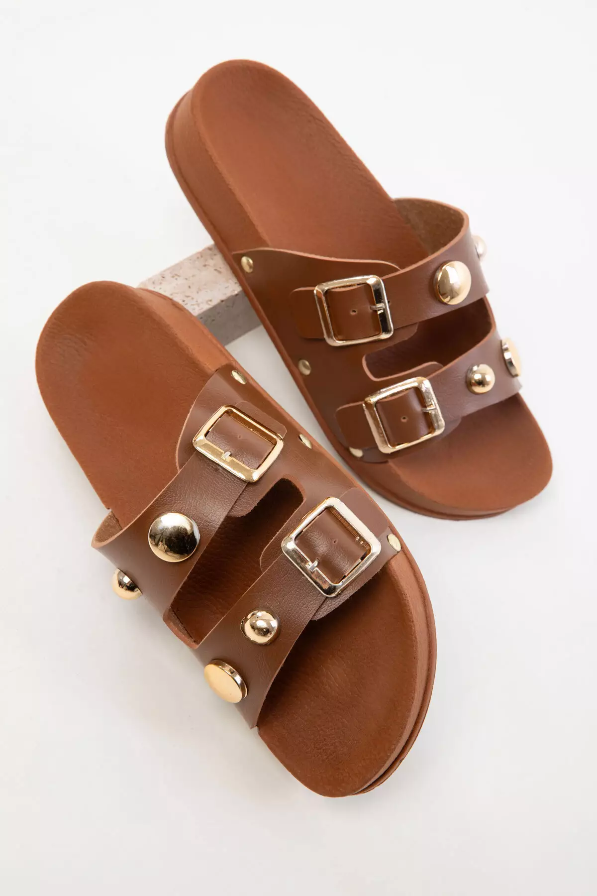 20490 Women's Tan Slippers