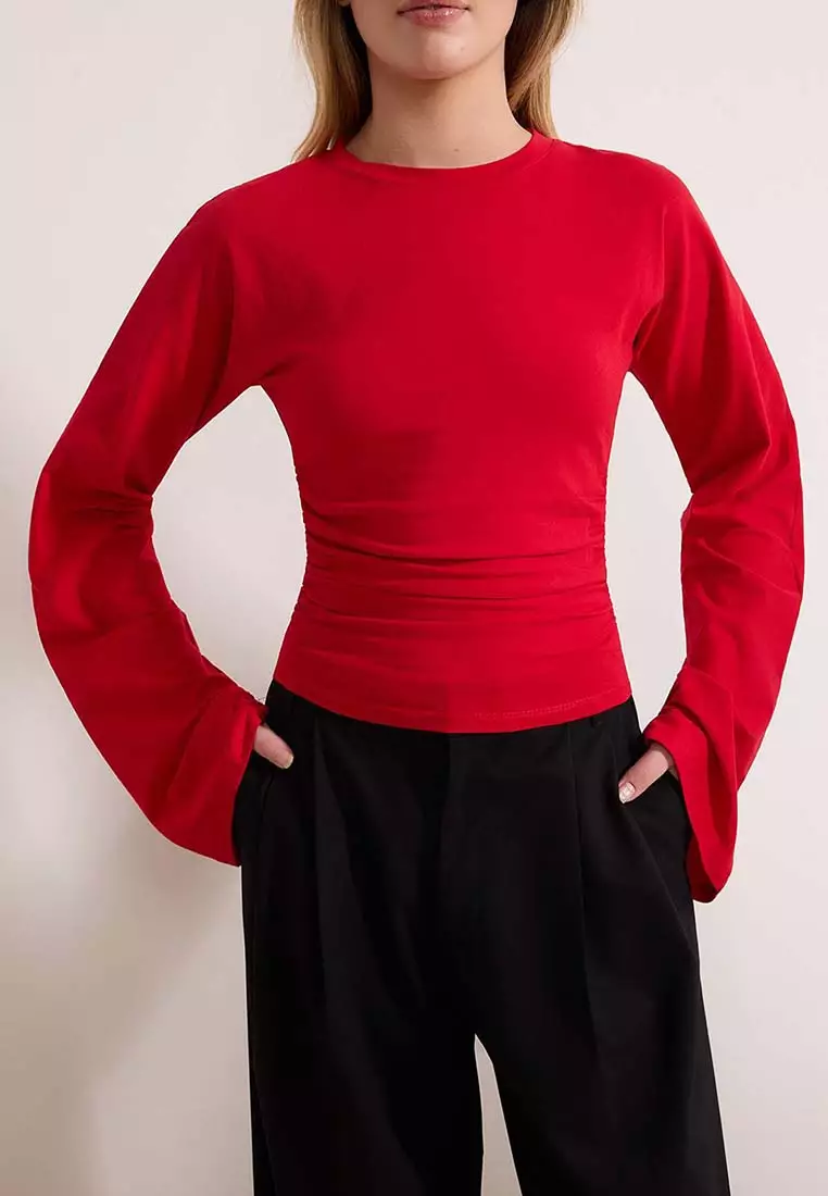 Gathered Detailed Blouse