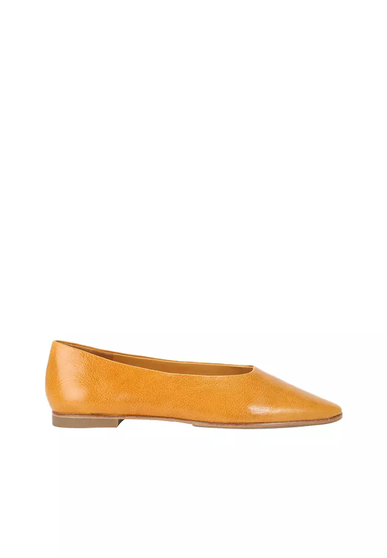 Discount on Beracamy  shoes - SKU: Beracamy Round Ballet Flat - Caramel