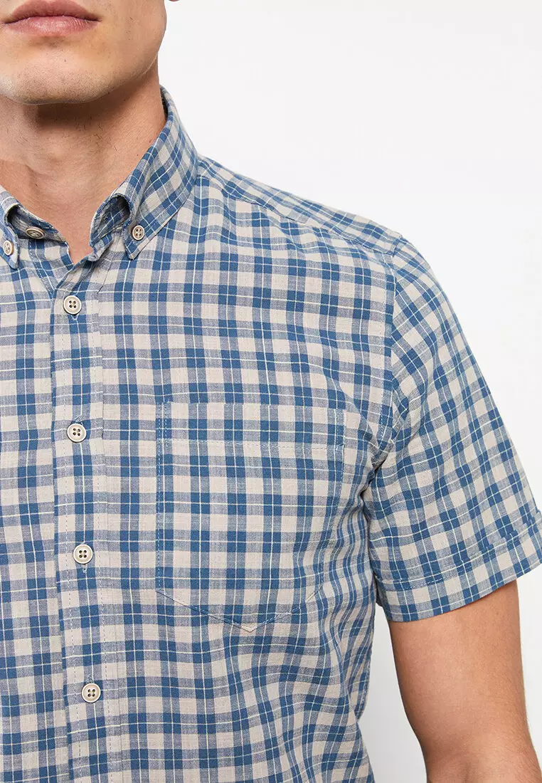 Buy LC WAIKIKI Regular Fit Short Sleeve Plaid Poplin Men's Shirt Online ...