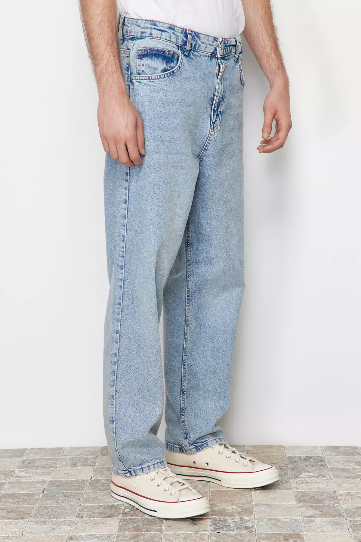 Straight Cut Jeans