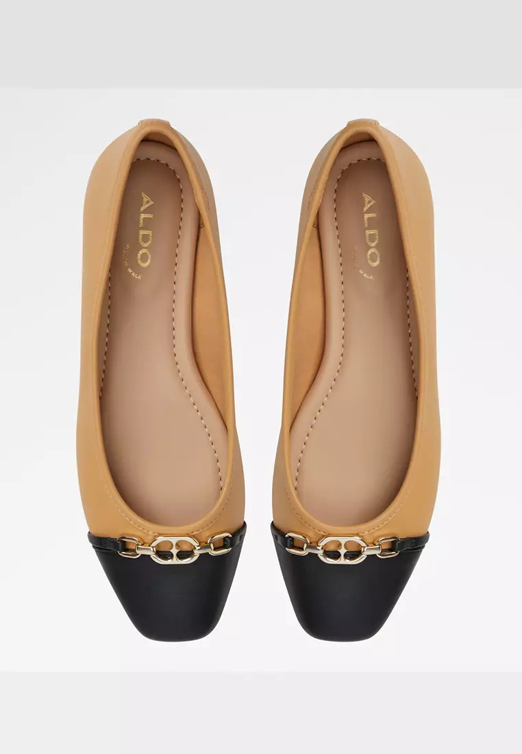 Krishelle Ballet Flats