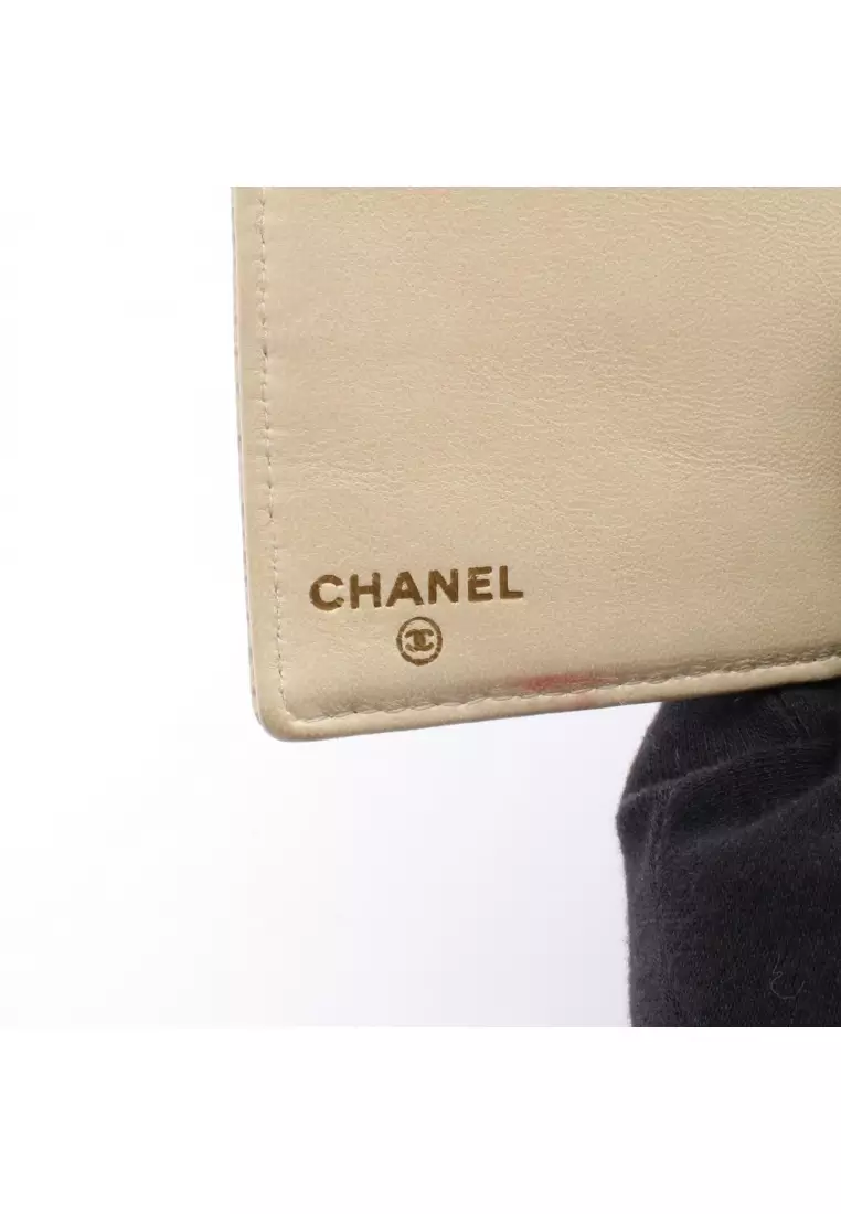 Pre-Loved Chanel coco mark Bi-fold Long Wallet Caviar skin ivory gold hardware