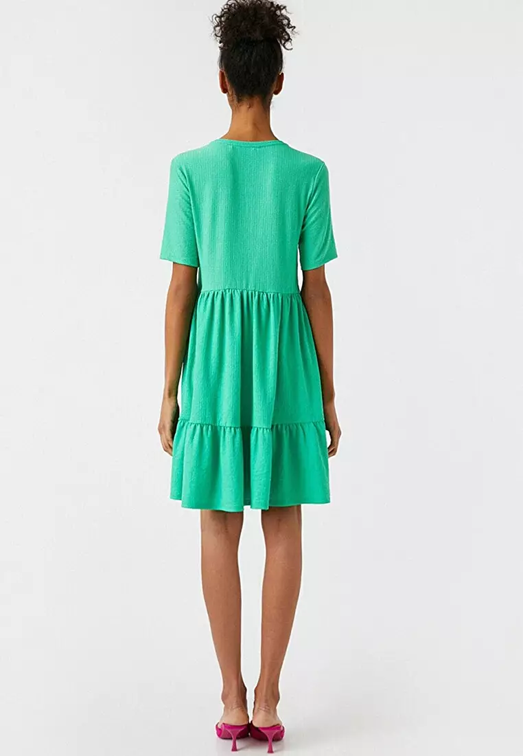 Short Sleeves Frilly Dress